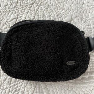Lole Black Sherpa Waist Bag